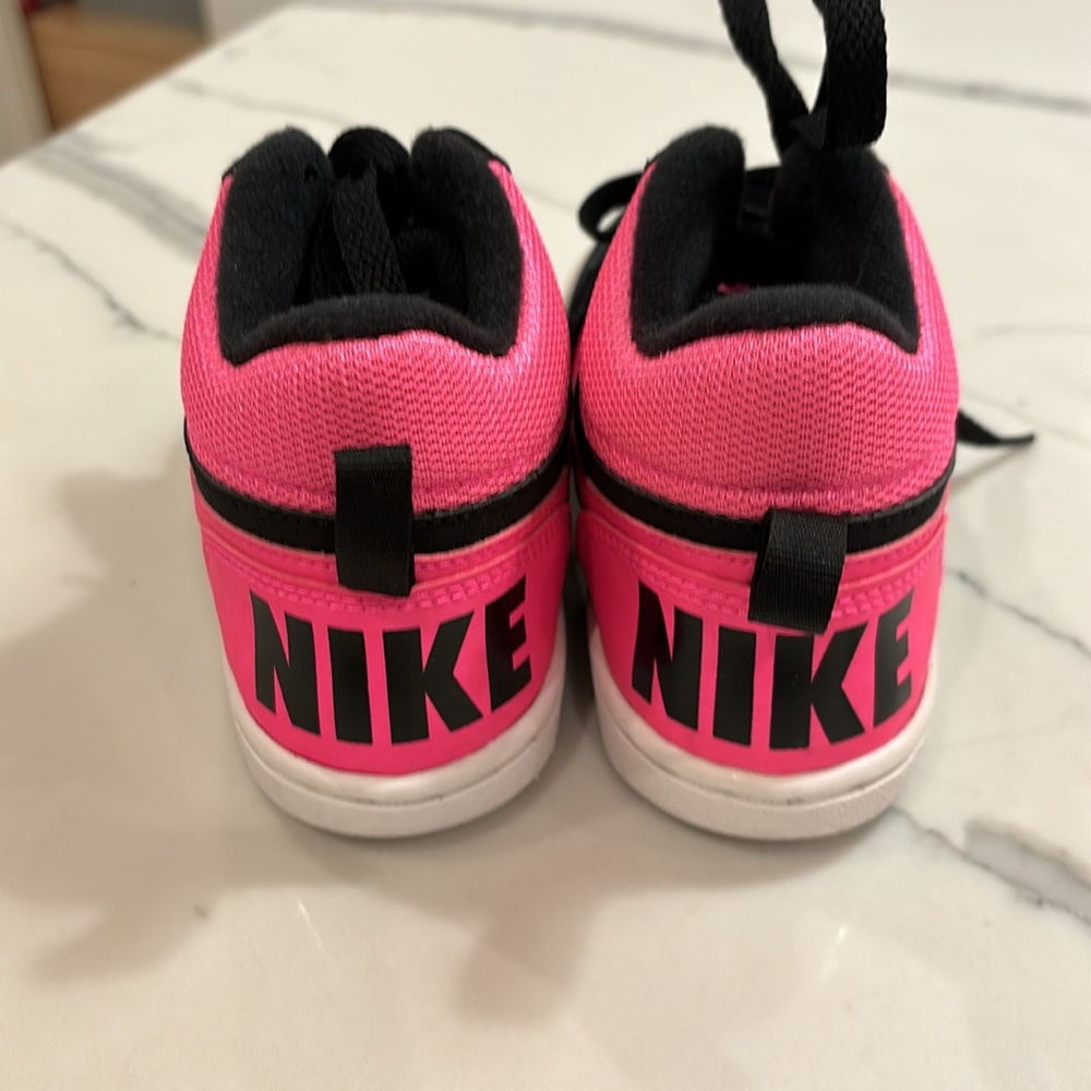 brand new no tags Nike high top black and pink sneakers size 12.5 girls! - Picture 2 of 6